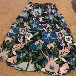 Petite LOFT maxi skirt